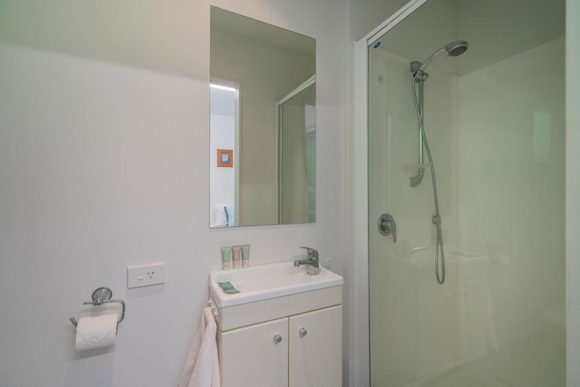 Ocean Serenity Apartments Whitianga Dış mekan fotoğraf